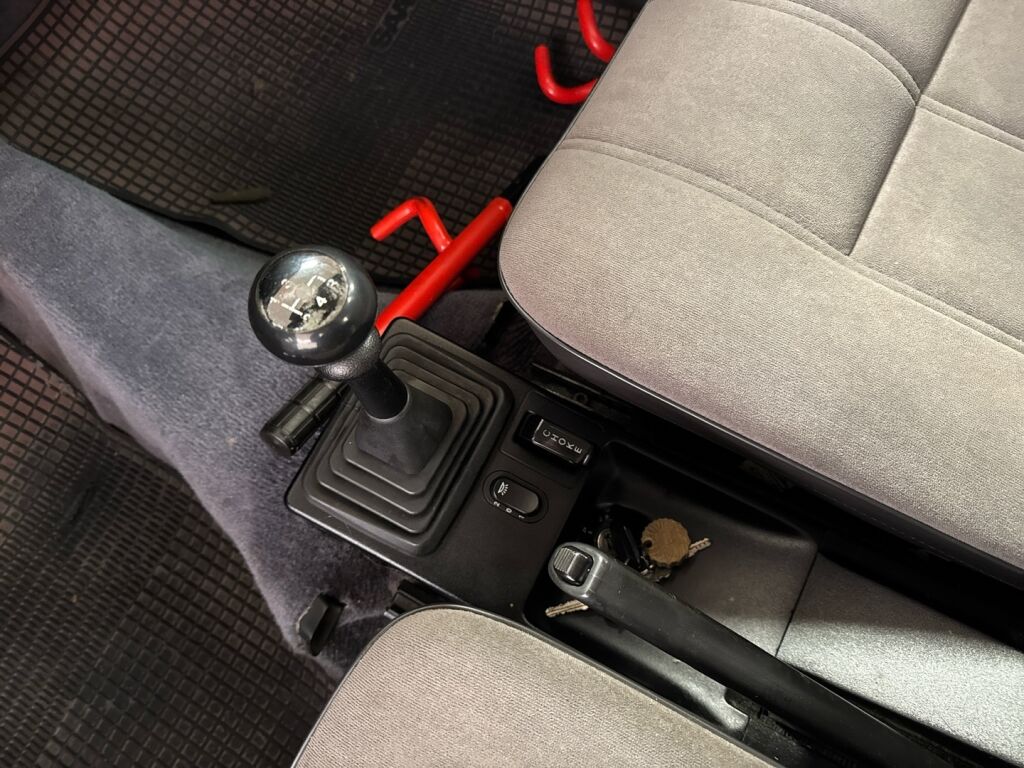 Saab 900 1989 Punainen