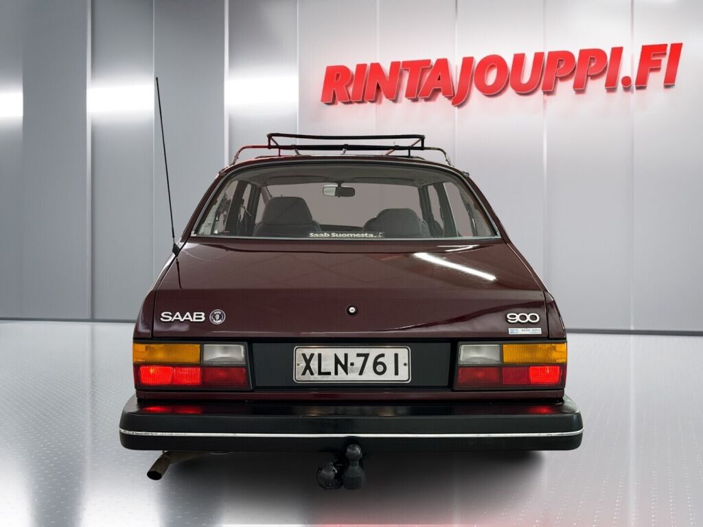 Saab 900 1989 Punainen