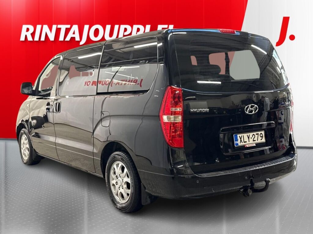 Hyundai H-1 2010 Musta