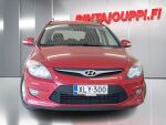 Hyundai i30 2011 Punainen
