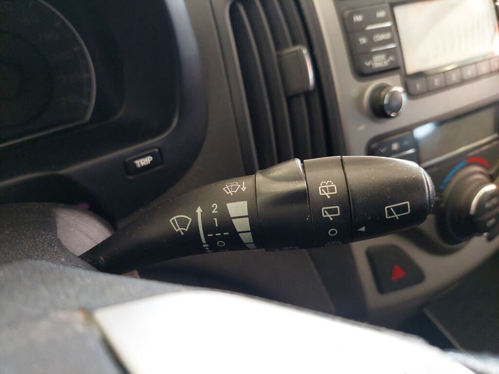 Hyundai i30 2011 Punainen