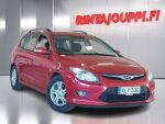 Hyundai i30 2011 Punainen