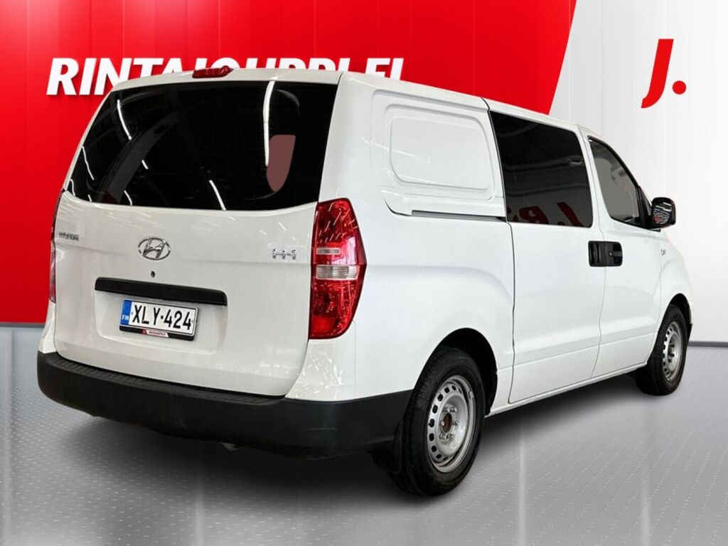 Hyundai H-1 2010 Valkoinen