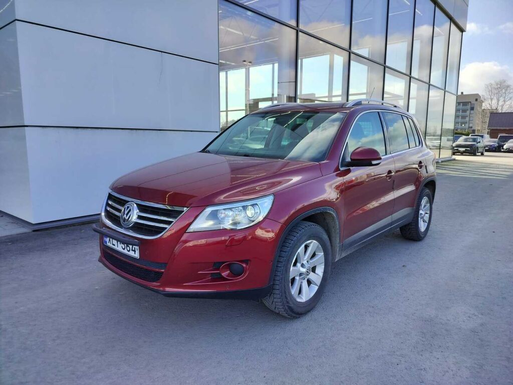 Volkswagen Tiguan 2008 Punainen