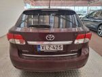Toyota Avensis 2012 Punainen