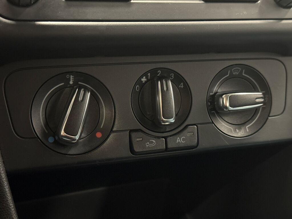 Volkswagen Polo 2012 Sininen