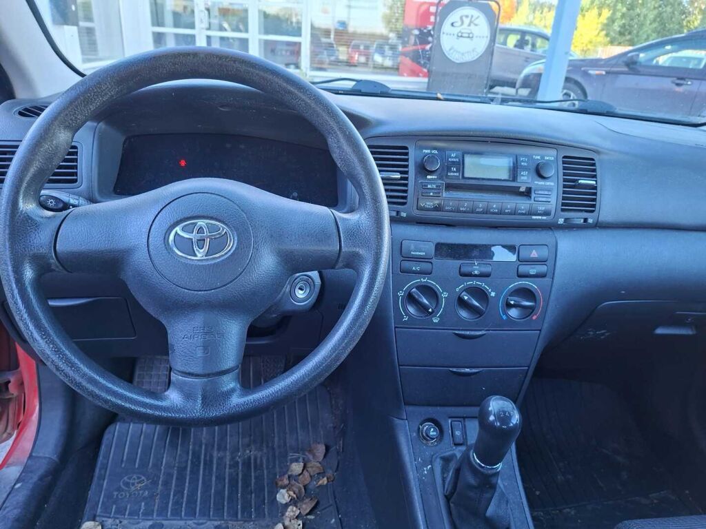 Toyota Corolla 2007 Punainen