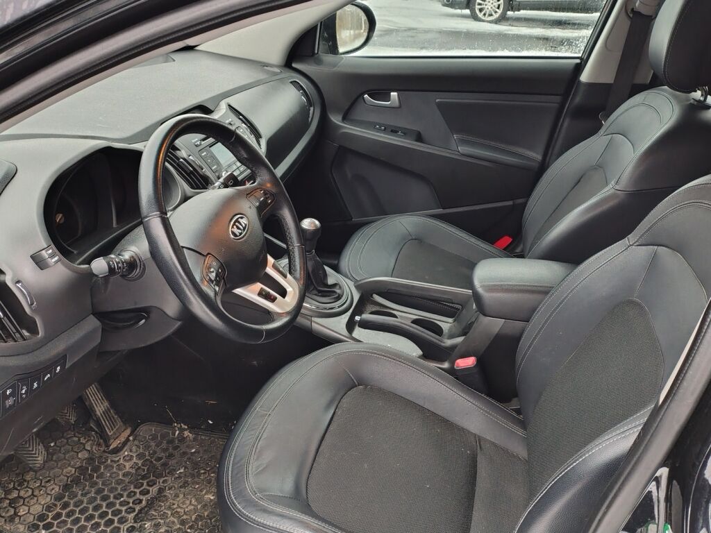 Kia Sportage 2012 Musta