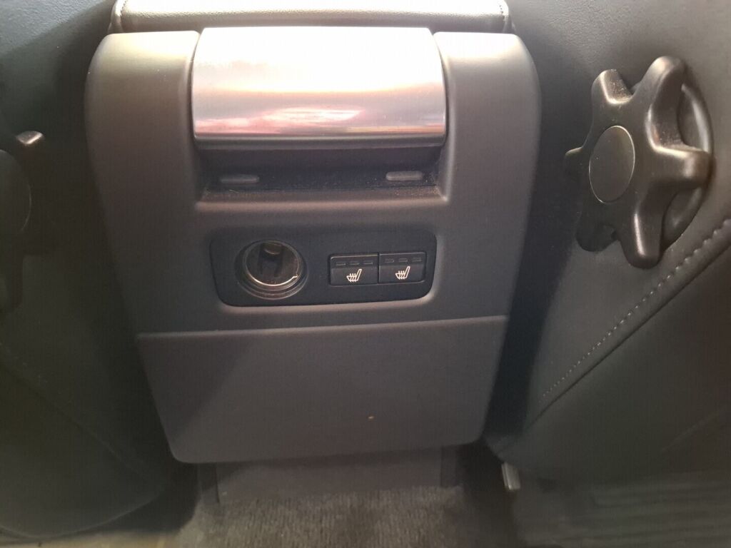 Volvo V70 2012 Harmaa