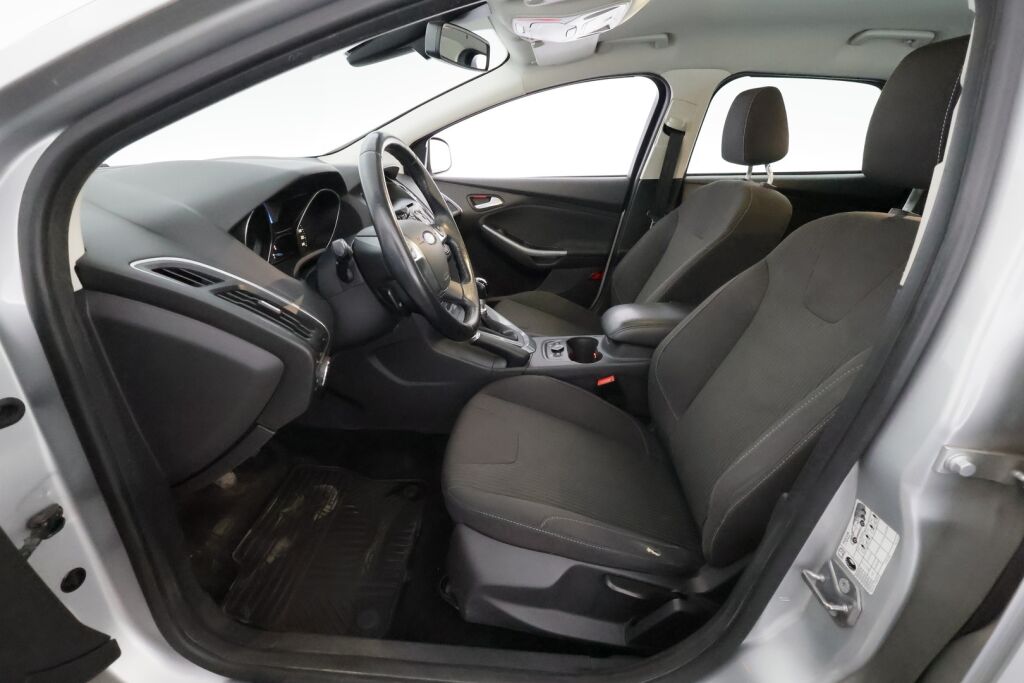 Ford Focus 2012 Harmaa