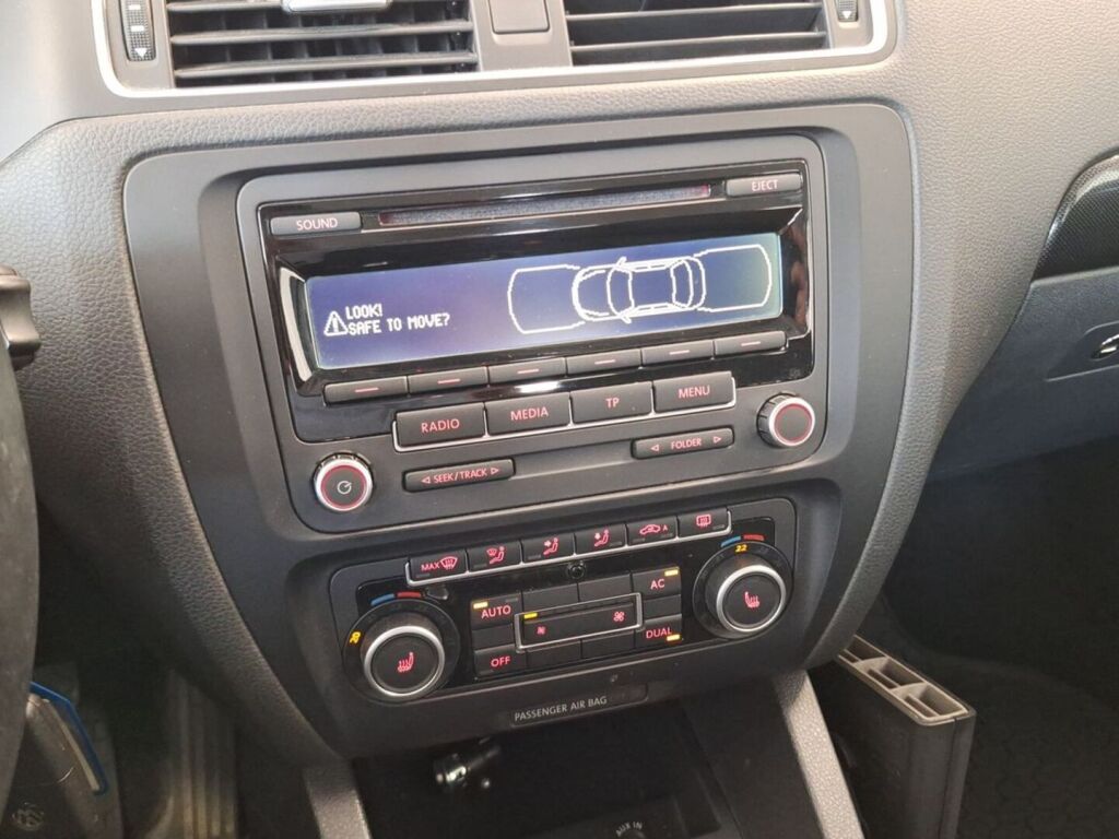 Volkswagen Jetta 2013 Harmaa
