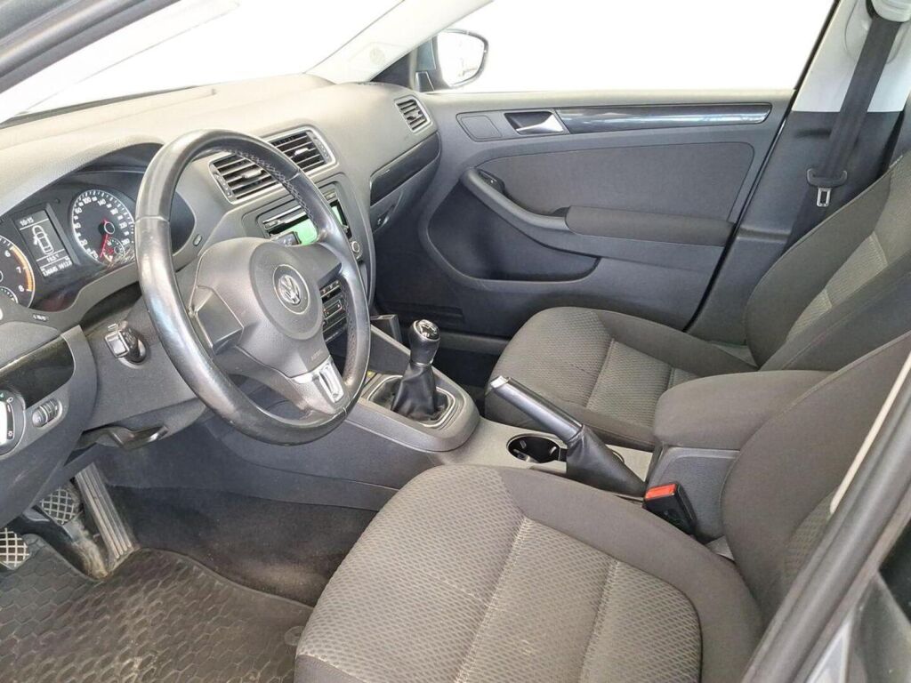 Volkswagen Jetta 2013 Harmaa