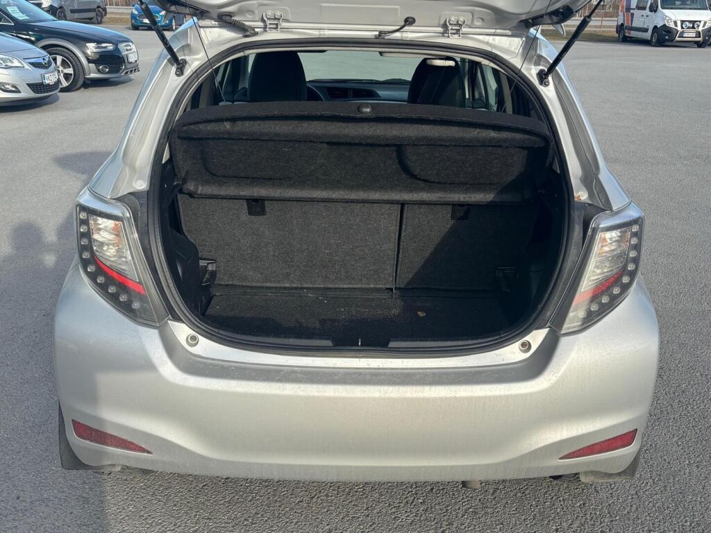 Toyota Yaris 2012 Hopea