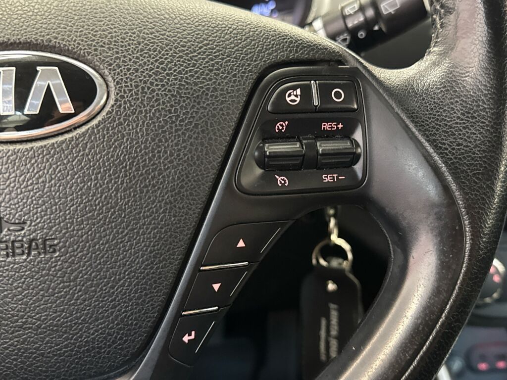 Kia Ceed 2012 Musta