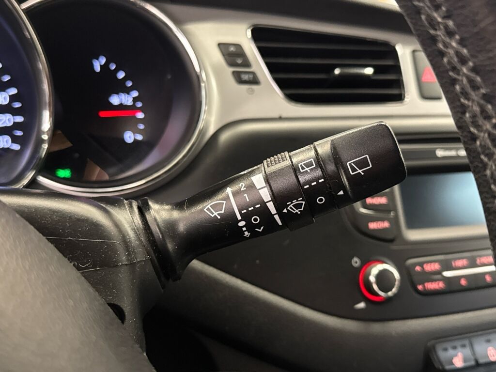 Kia Ceed 2012 Musta