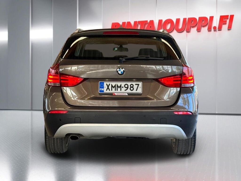 BMW X1 2012 Ruskea (beige)
