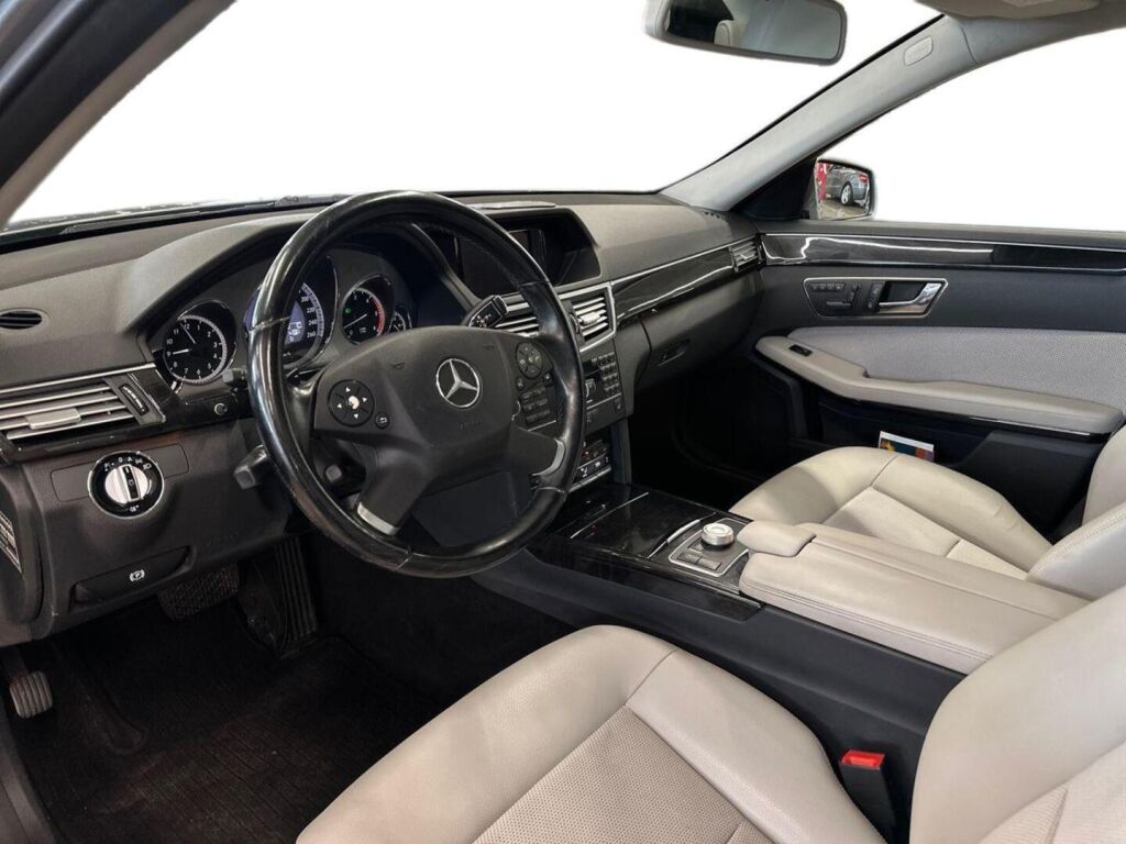Mercedes-Benz E 2009 