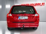 Volvo V70 2010 Punainen