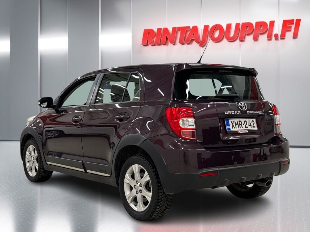 Toyota Urban Cruiser 2011 Violetti