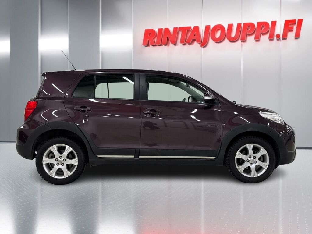 Toyota Urban Cruiser 2011 Violetti