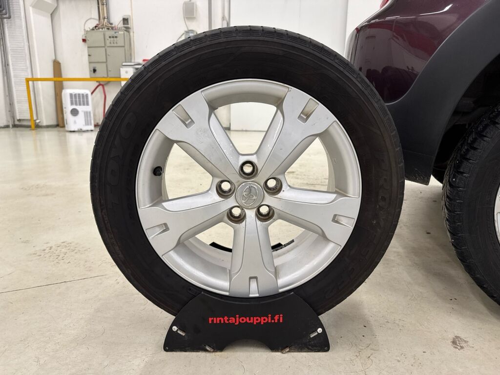 Toyota Urban Cruiser 2011 Violetti