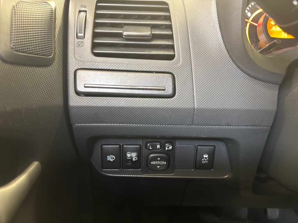 Toyota Auris 2010 Harmaa