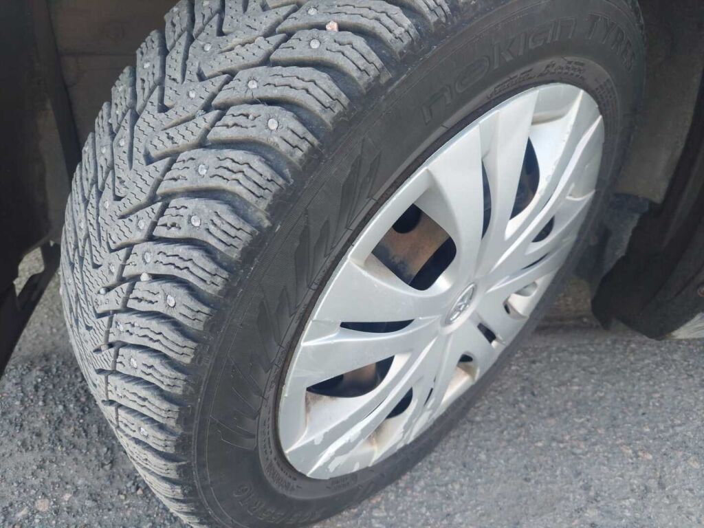 Toyota Auris 2010 Harmaa