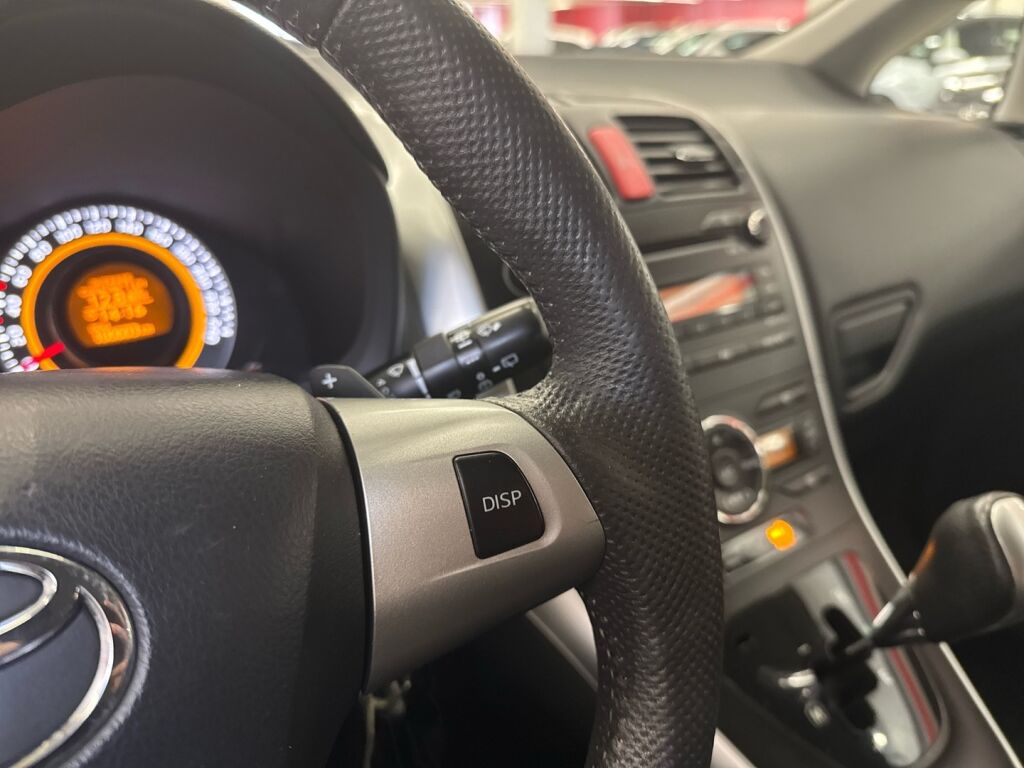 Toyota Auris 2010 Harmaa