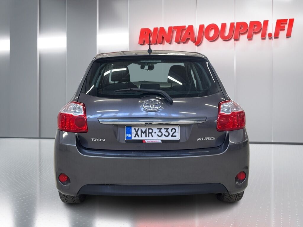 Toyota Auris 2010 Harmaa