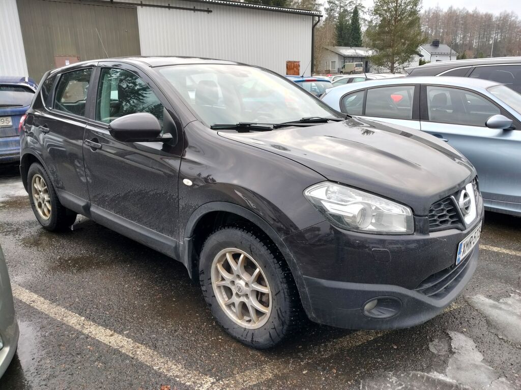 Nissan Qashqai 2010 Violetti
