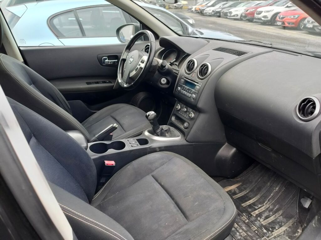 Nissan Qashqai 2010 Violetti