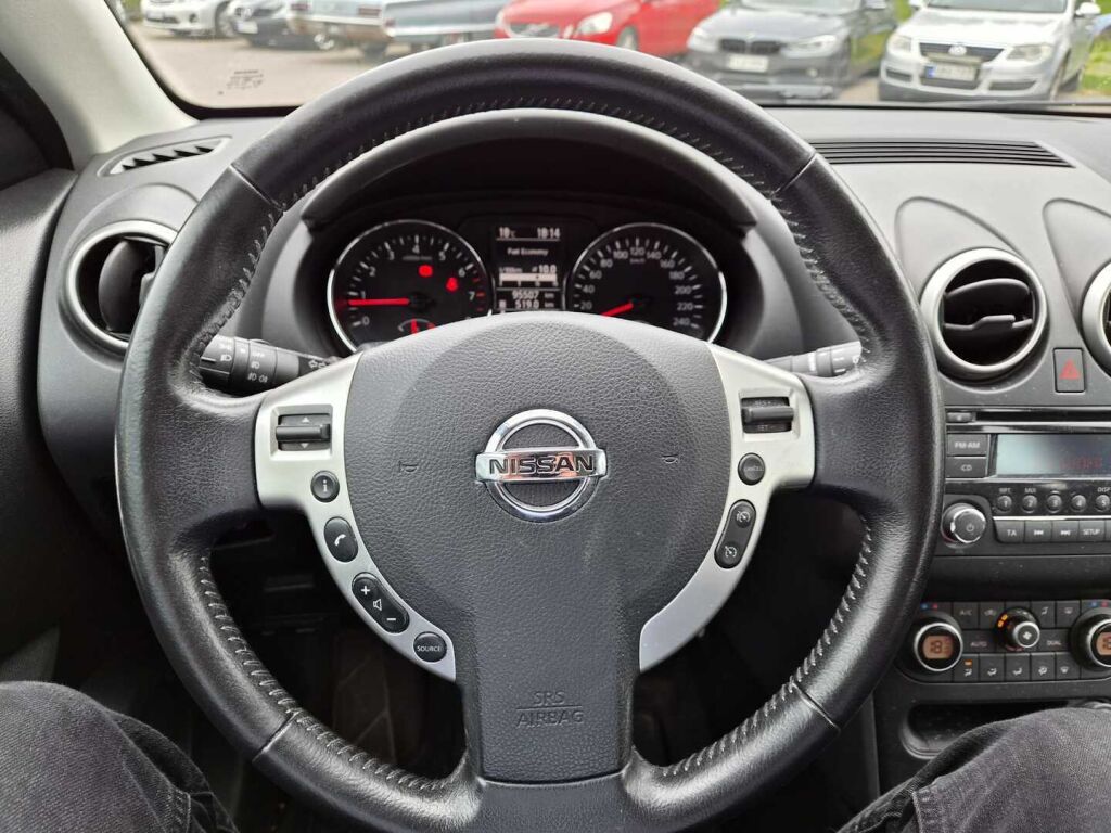 Nissan Qashqai 2011 Harmaa