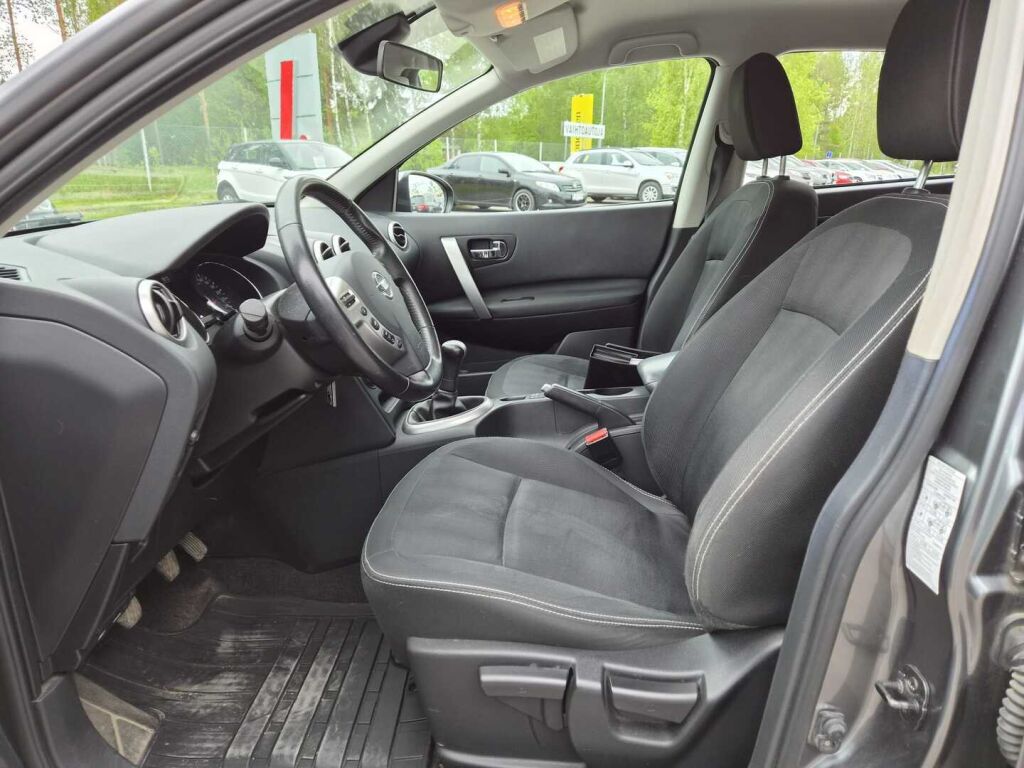 Nissan Qashqai 2011 Harmaa