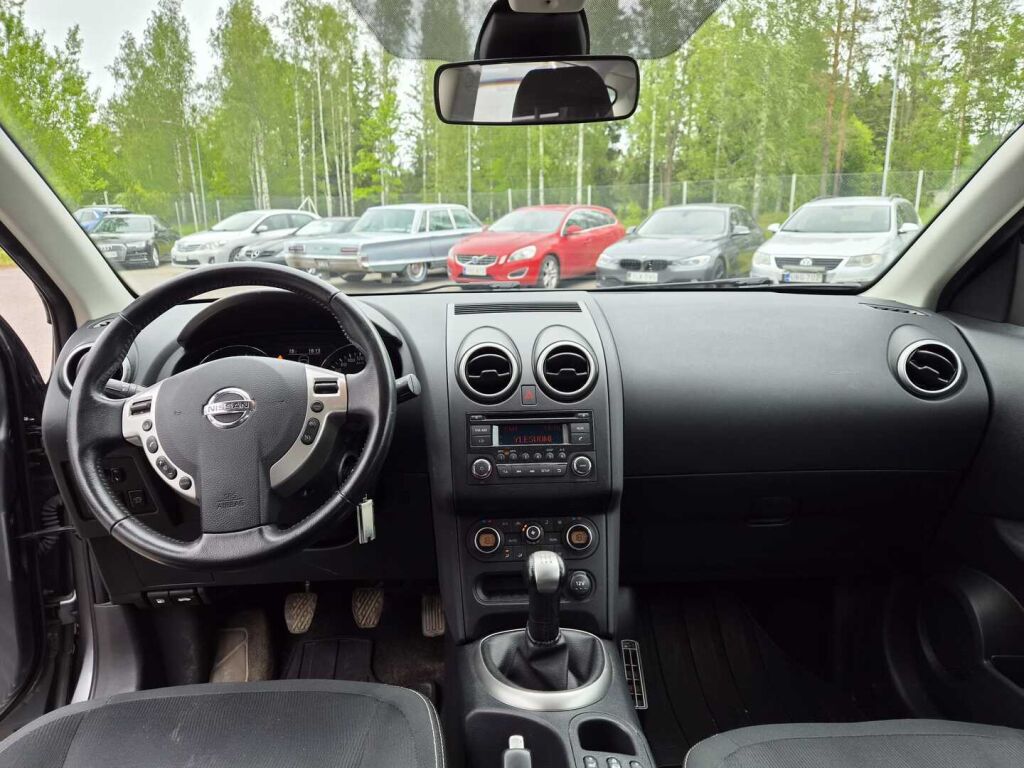 Nissan Qashqai 2011 Harmaa