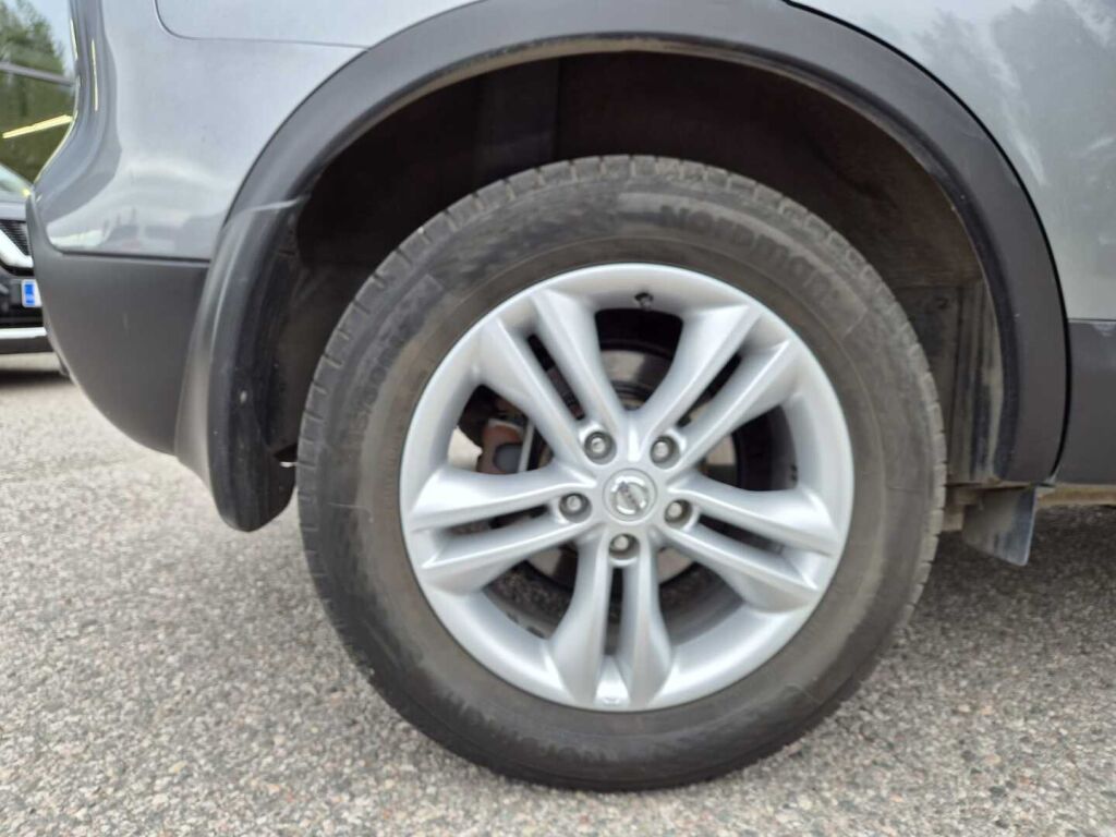 Nissan Qashqai 2011 Harmaa