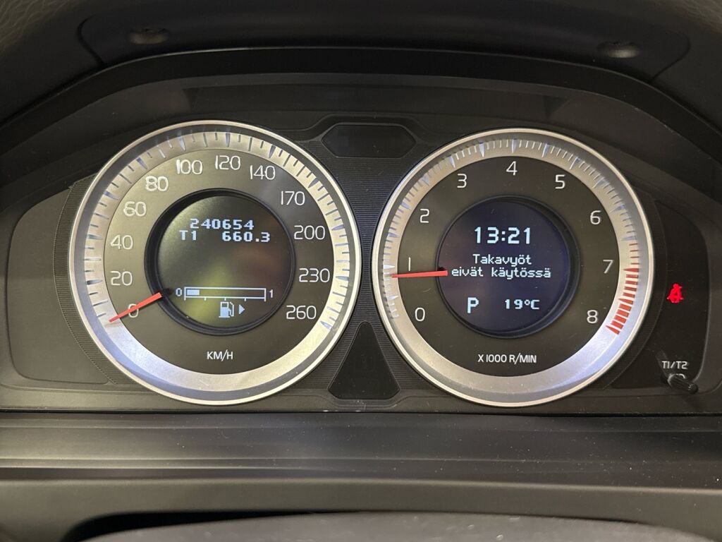 Volvo V60 2011 Musta