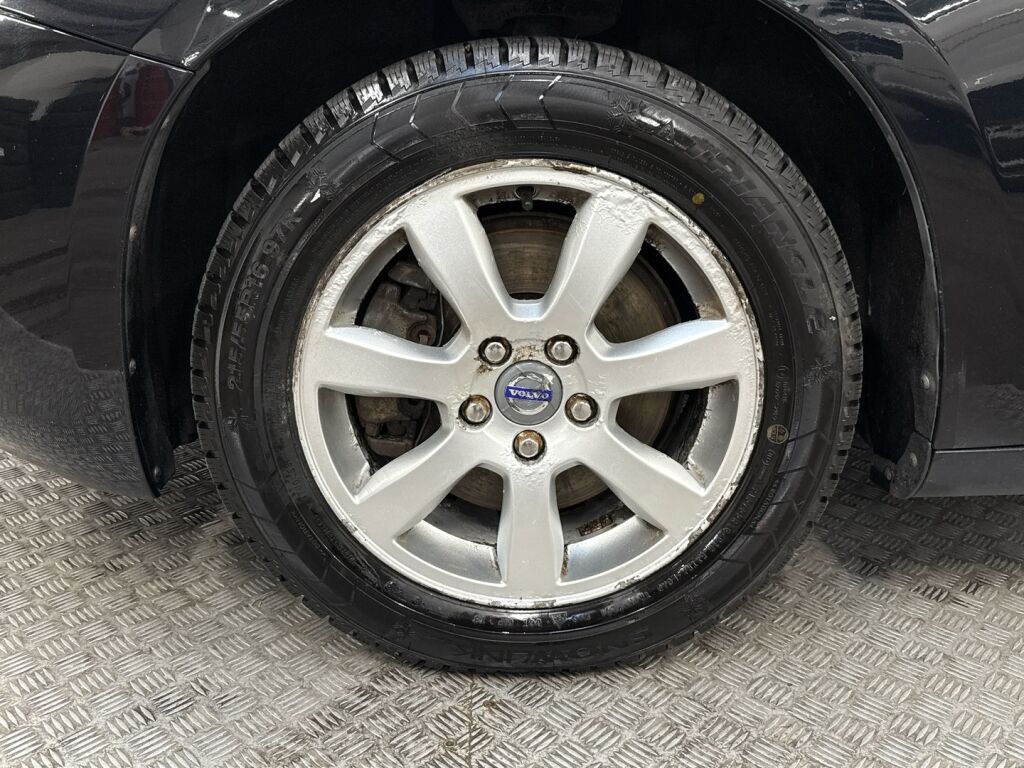 Volvo V60 2011 Musta