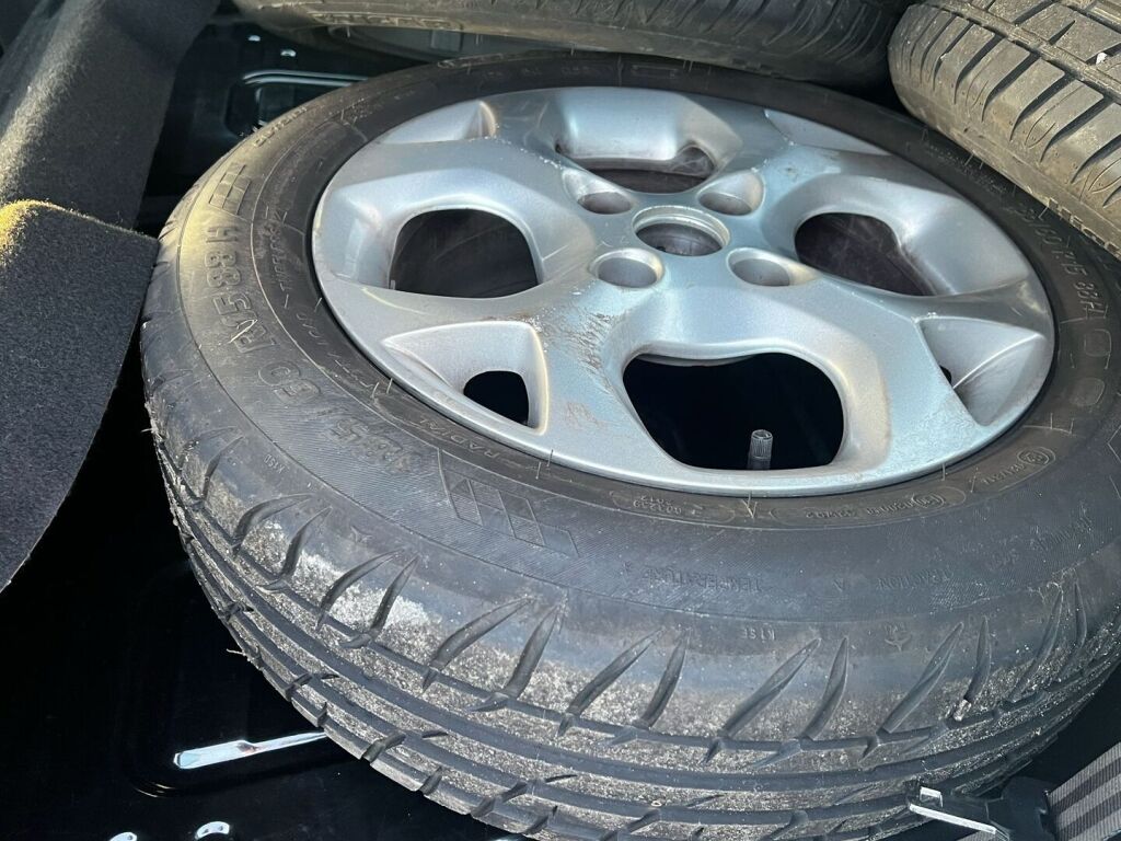 Ford Fiesta 2011 Valkoinen