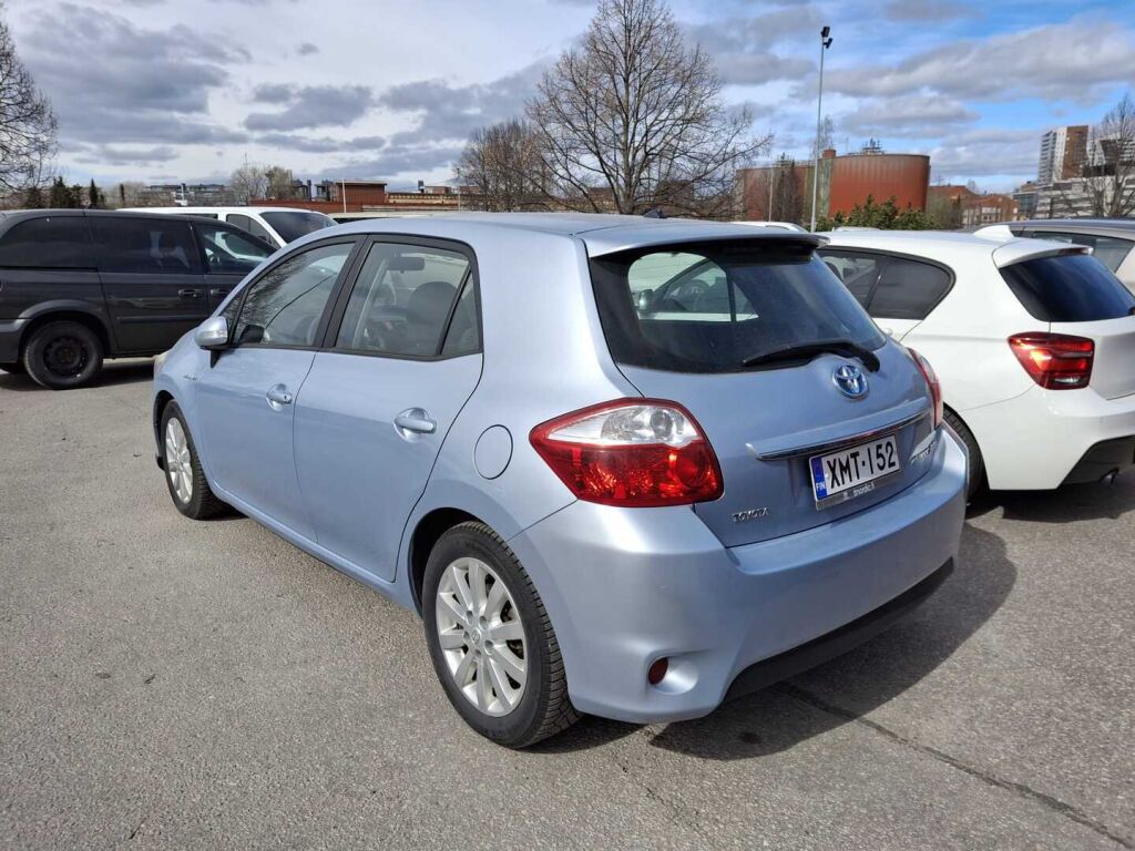 Toyota Auris 2011 Sininen