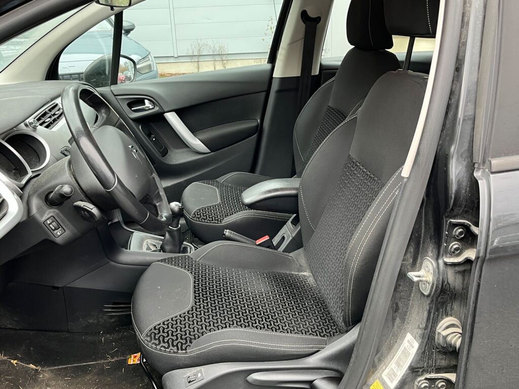 Citroen C3 2011 Musta
