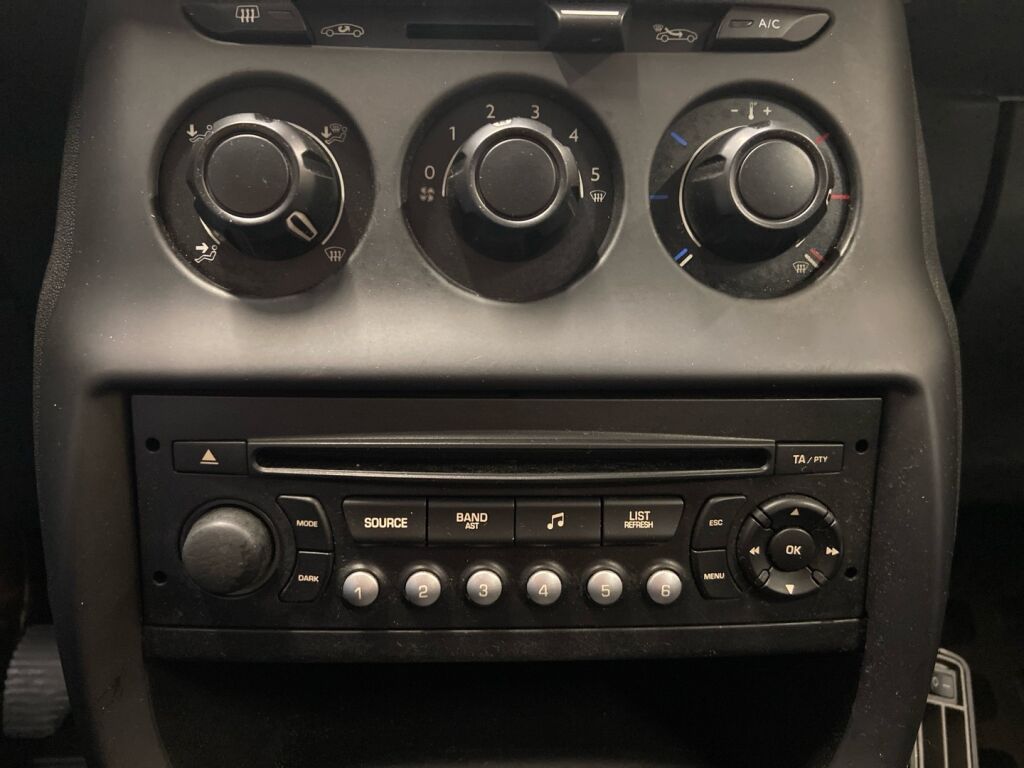 Citroen C3 2010 Musta