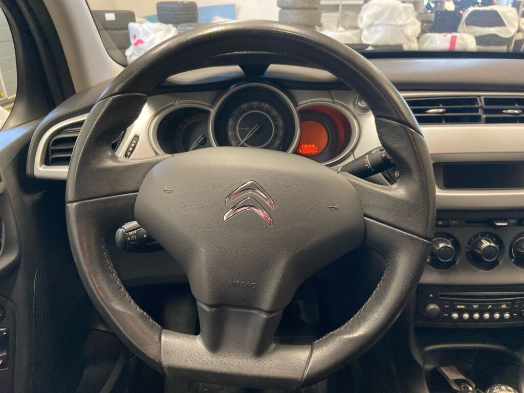 Citroen C3 2010 Musta