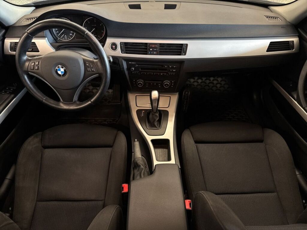 BMW 320 2012 Harmaa