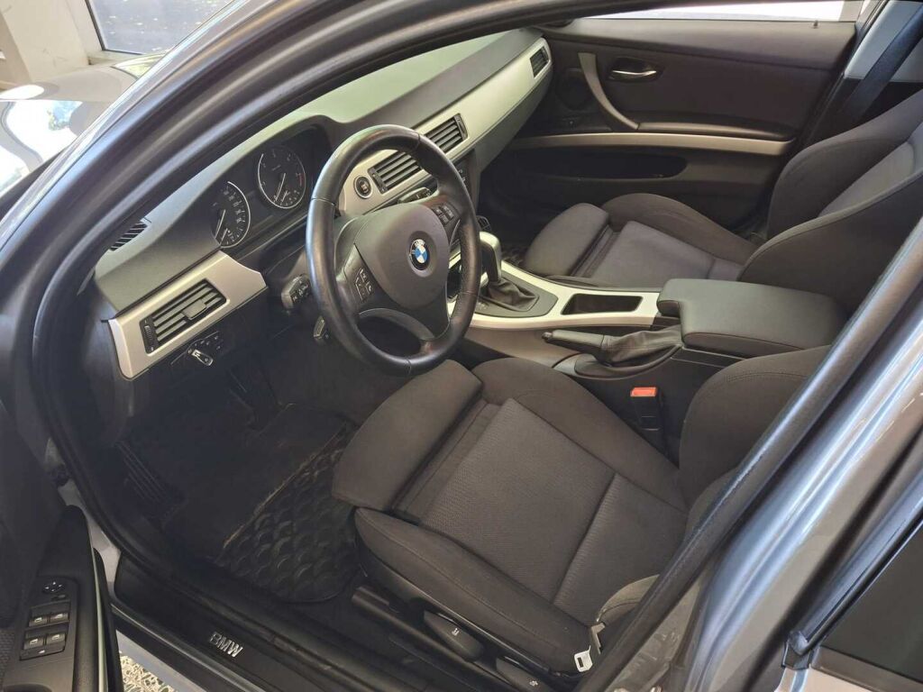 BMW 320 2012 Harmaa