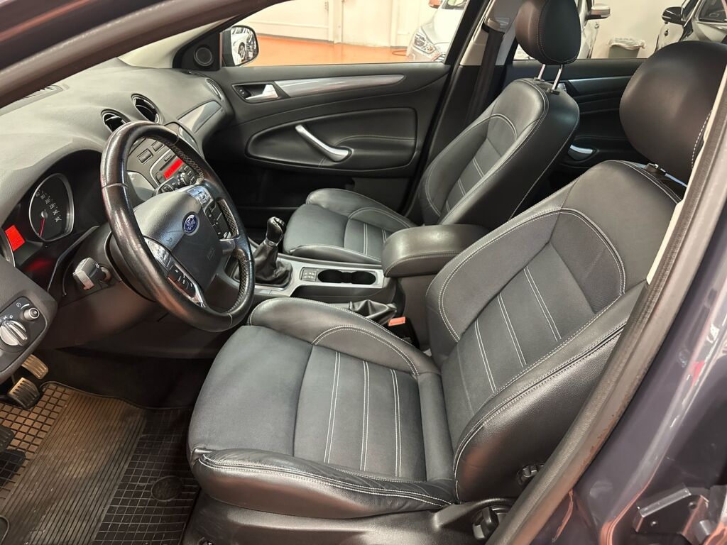 Ford Mondeo 2011 Harmaa