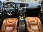 Volvo V60 2011 Musta
