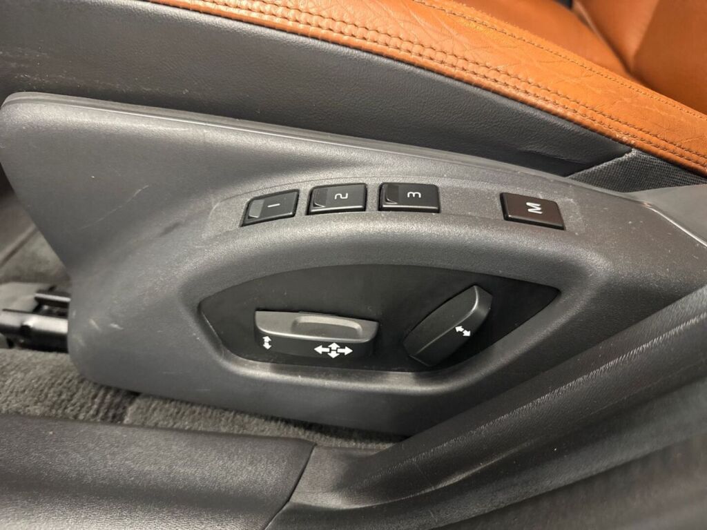 Volvo V60 2011 Musta