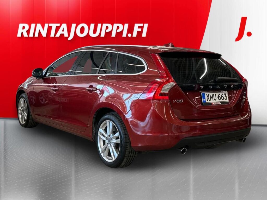 Volvo V60 2010 Punainen