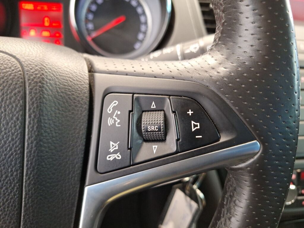 Opel Insignia 2013 Ruskea (beige)