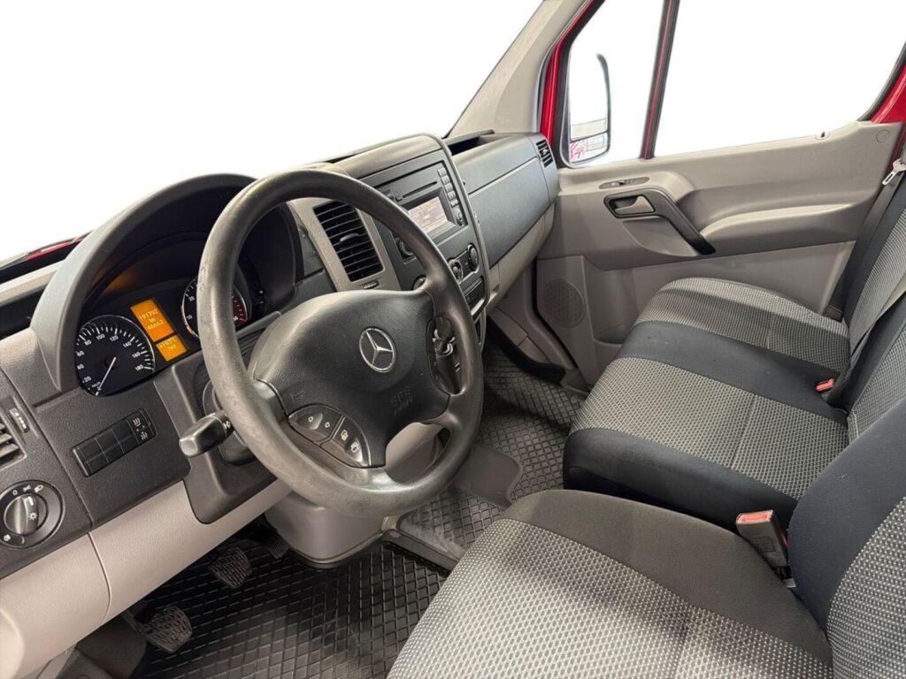 Mercedes-Benz Sprinter 2013 Punainen